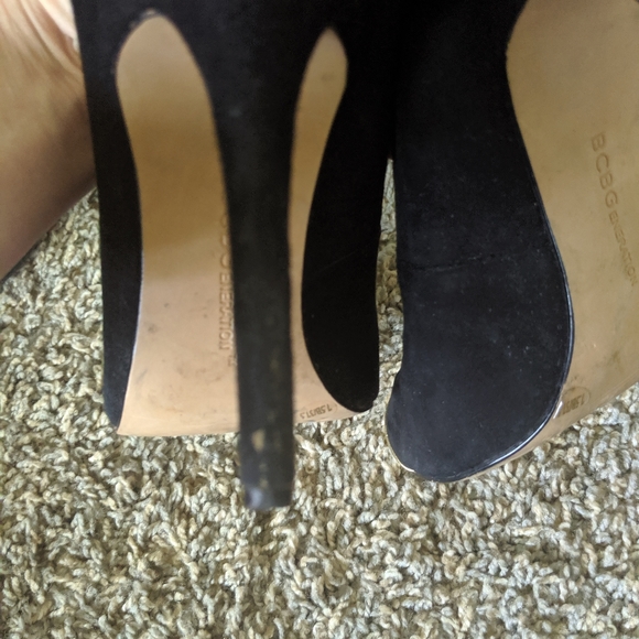 hello holidays!!! Bcbg heel - Picture 2 of 4